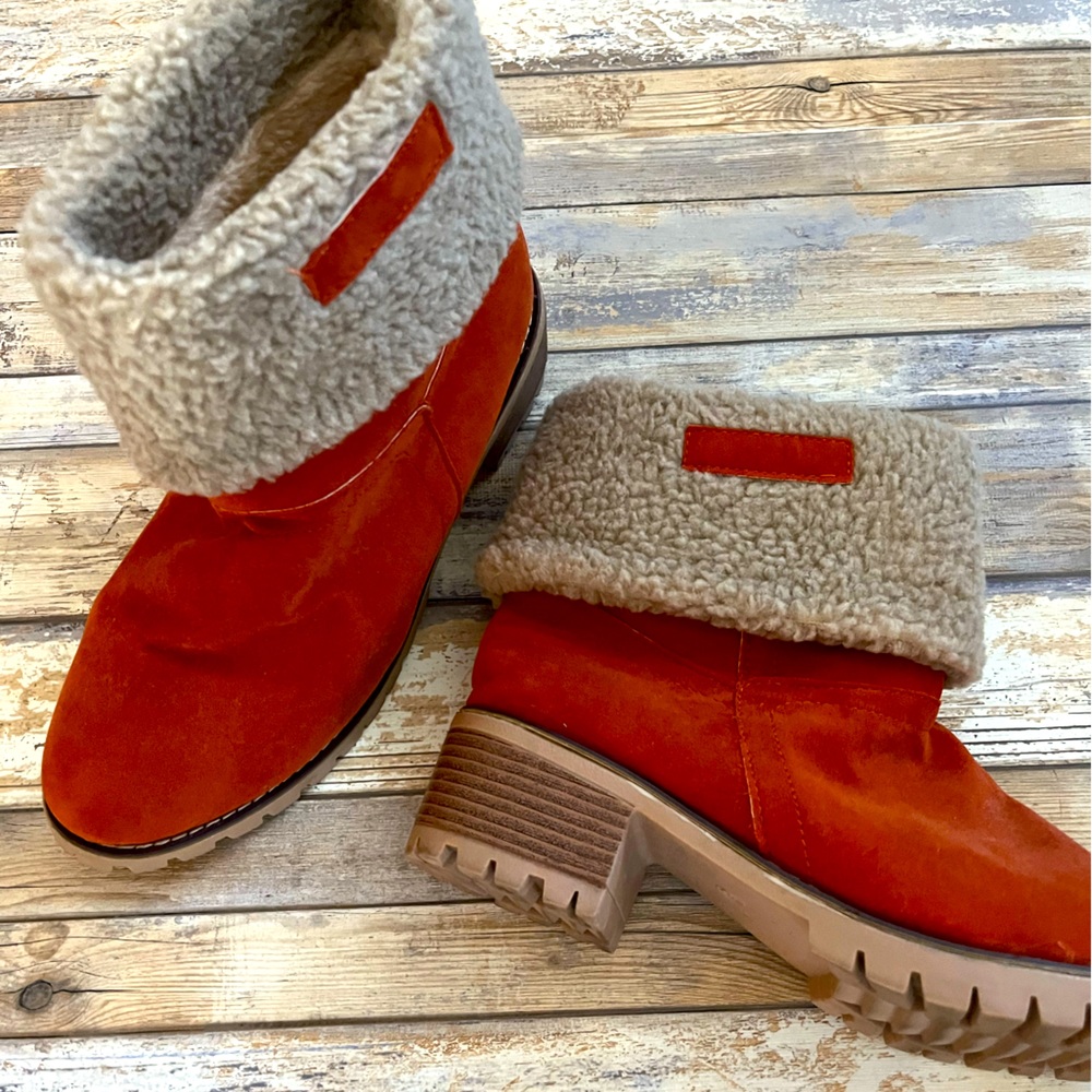 Rosy, faux suede and shearling boots, sz 10